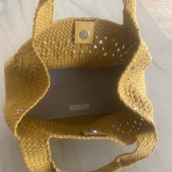 Ann Mashburn yellow woven tote bag - Picture 6 of 10